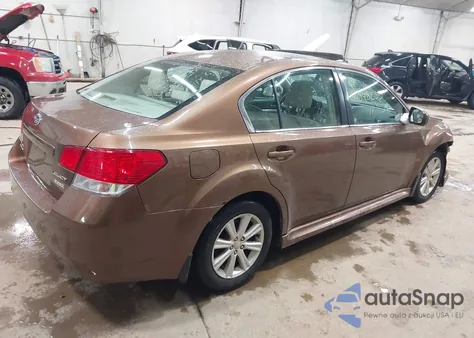 2011 Subaru Legacy 2.5I Premium из США, поврежденный, VIN 4S3BMBG63B3233312